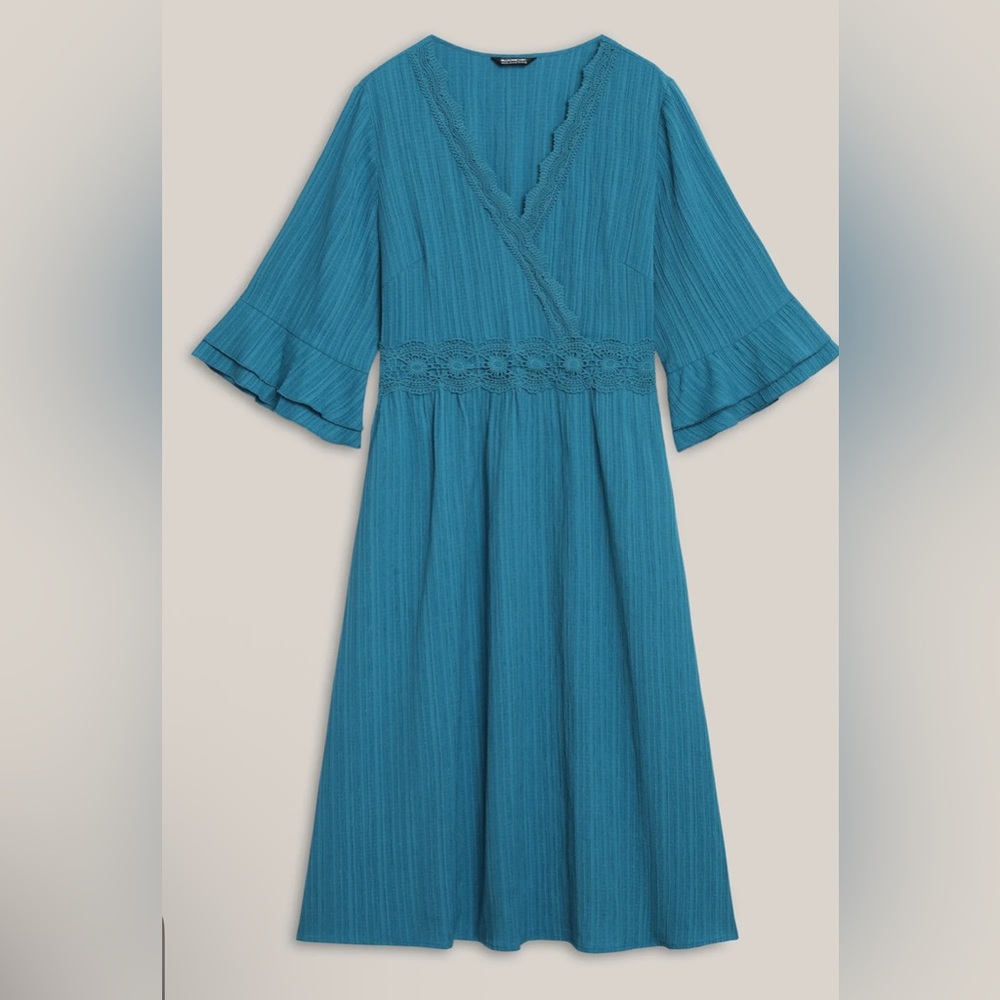 BloomChic Teal Textured Blouse - Picture 4 of 10